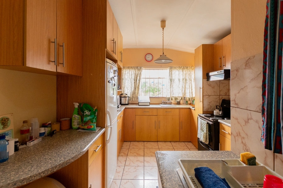 6 Bedroom Property for Sale in Laaiplek Western Cape